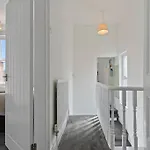 4 Bedroom House In Location With Free Parking, Self-check-in, Fast Wifi & Smart Tv With Netflix By Yoko בית נופש